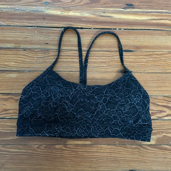 Lululemon Flow Y bra - Picture 1 of 4